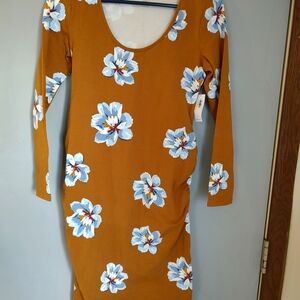 Old Navy Maternity Fitted Stretch Sheath Dress.  Rouched Sides